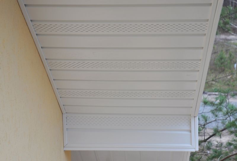 Cedar Siding Staining in Waco, TX